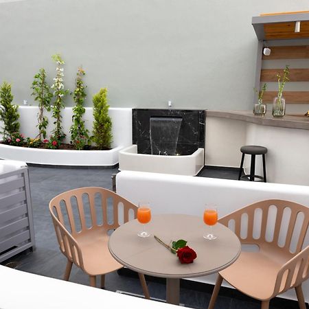 Deluxe Hotel Santorini Фира Стая снимка