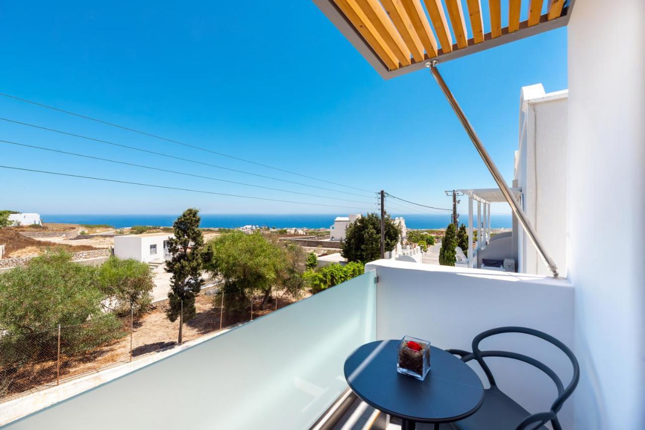 Deluxe Hotel Santorini Фира Екстериор снимка