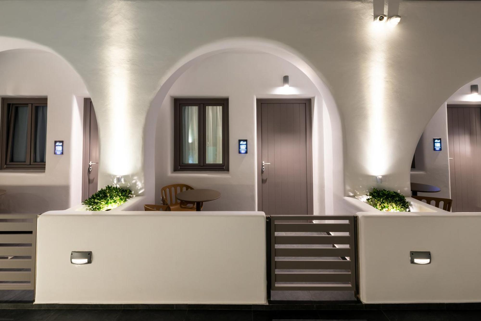 Deluxe Hotel Santorini Фира Стая снимка