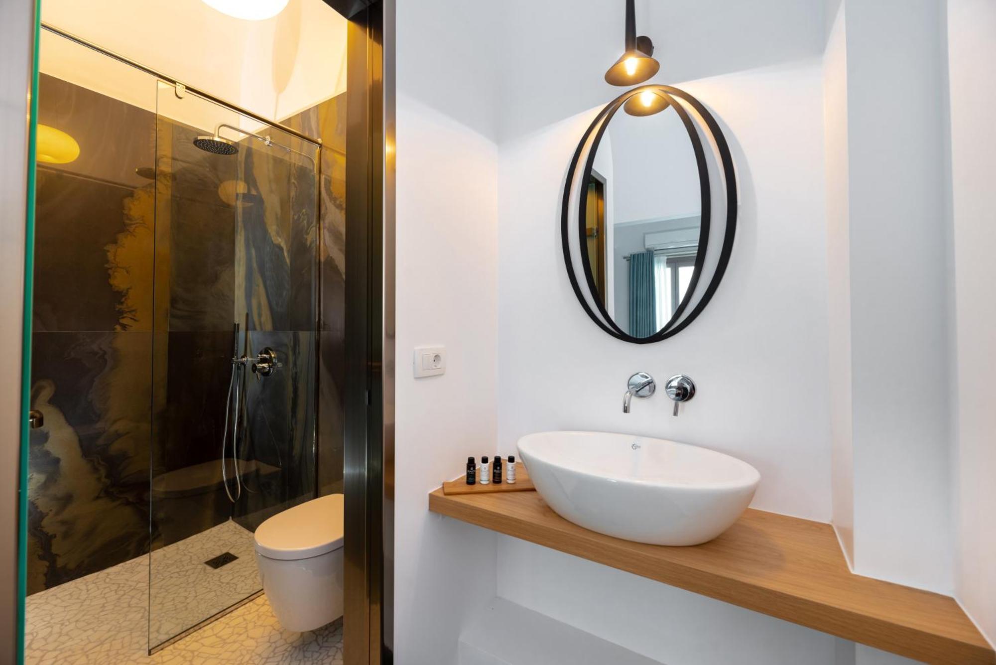 Deluxe Hotel Santorini Фира Стая снимка