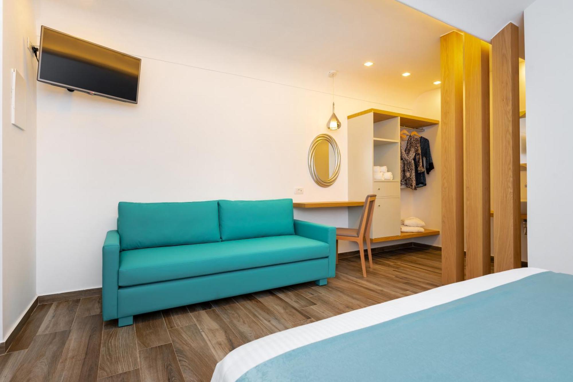 Deluxe Hotel Santorini Фира Стая снимка
