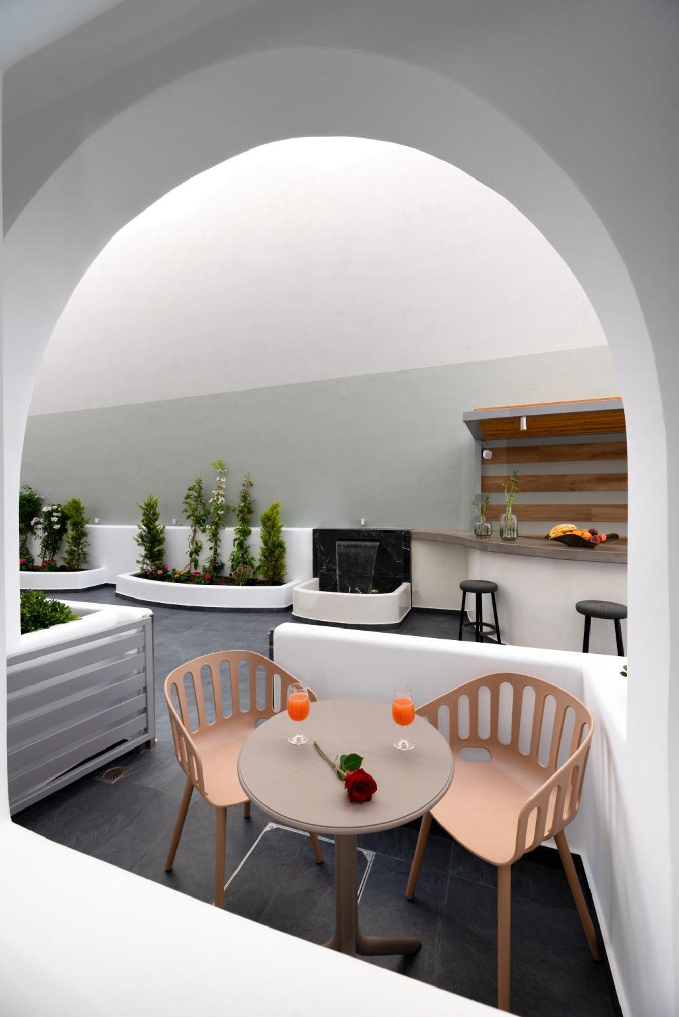 Deluxe Hotel Santorini Фира Стая снимка