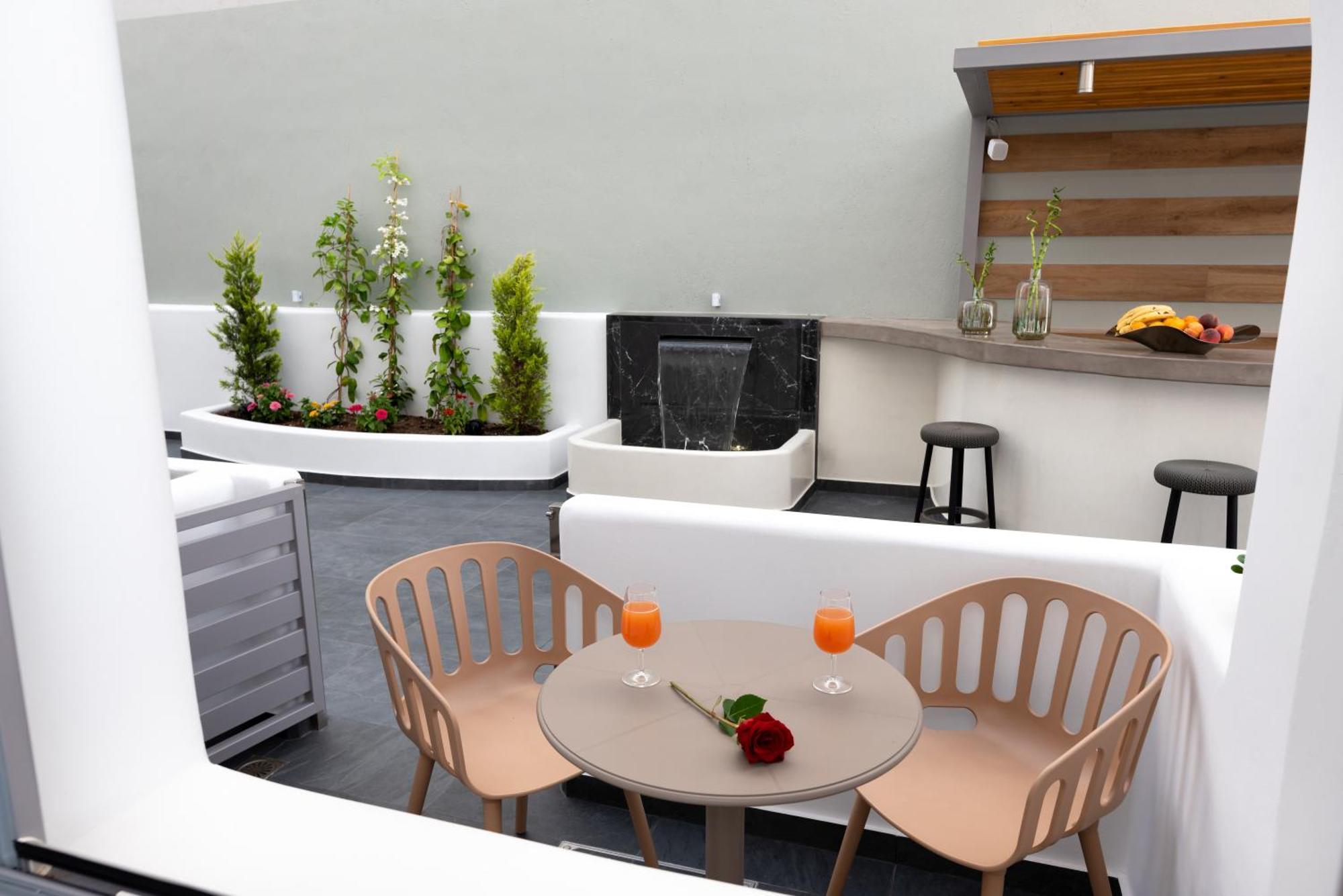 Deluxe Hotel Santorini Фира Стая снимка