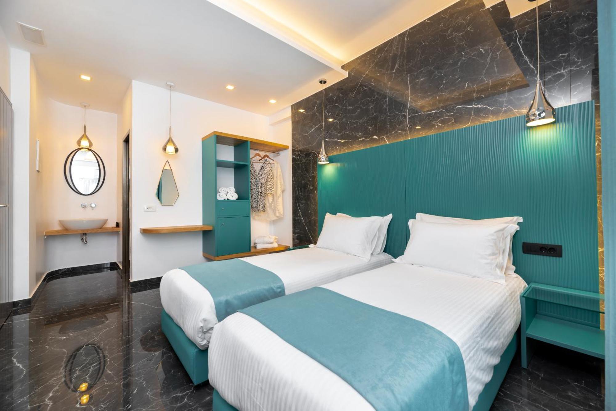 Deluxe Hotel Santorini Фира Стая снимка