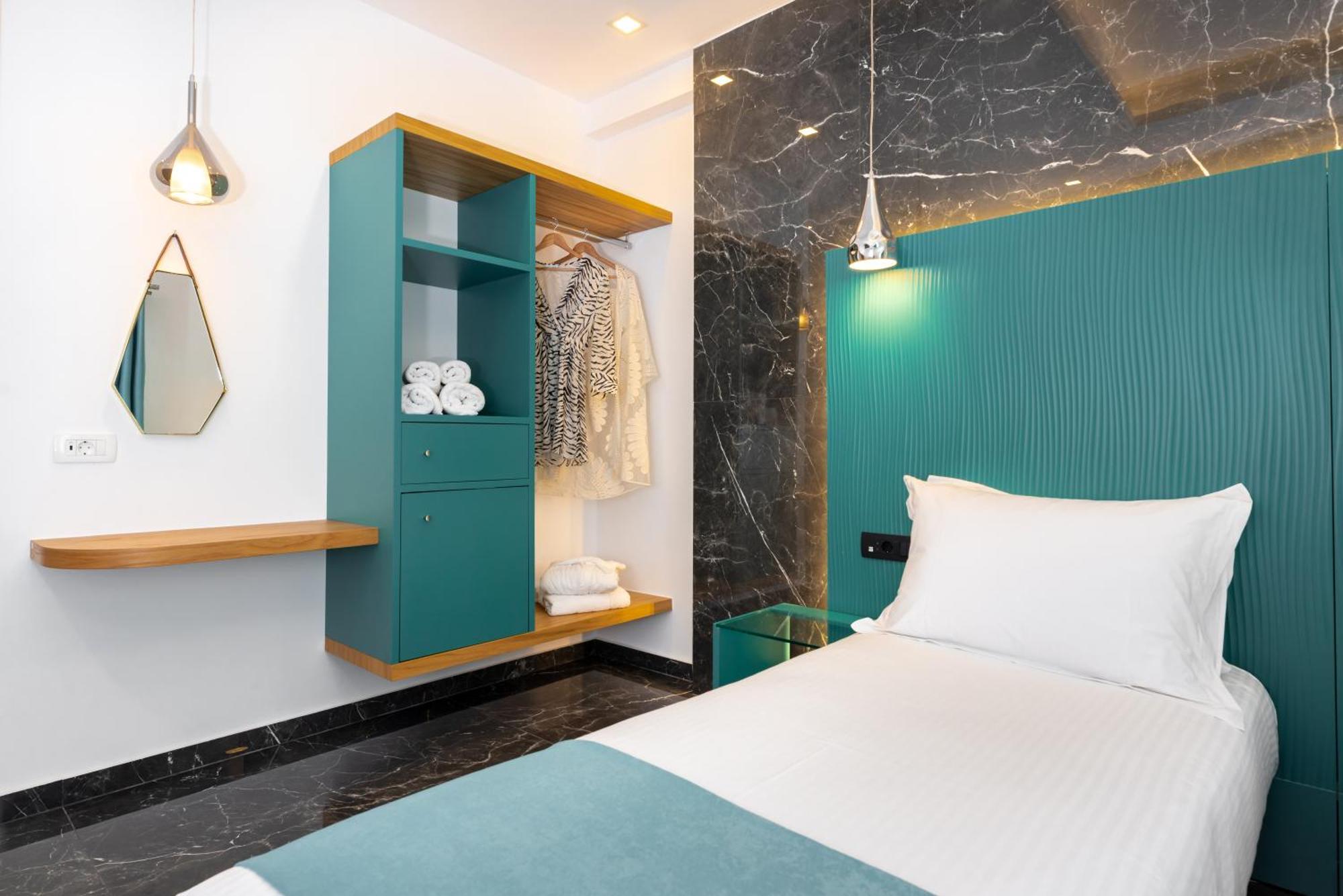 Deluxe Hotel Santorini Фира Стая снимка